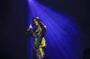 周杰倫演唱會(huì)引爆朋友圈 十萬人狂歡創(chuàng)全國(guó)紀(jì)錄，經(jīng)紀(jì)公司深夜發(fā)文致謝